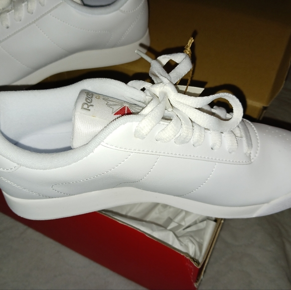 NWT! REEBOK Classics Sz 7 - Picture 2 of 10